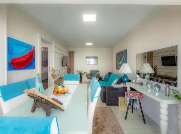 Apartamento de 2 quartos, Balneário Camboriú · 2 Quartos Reformado, Mobiliado e Decorado no Centro (Quadra Mar)