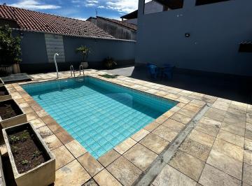 Casa de 4 quartos, Rio de Janeiro · CASA COM PISCINA + 4 QUARTOS | PREÇO DE OPORTUNIDADE!