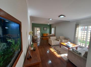 Casa · 315m² · 3 Quartos · 5 Vagas · Casa no condomínio Condomínio Quinta da Malota II para venda com 3 quartos, sendo 1 suíte, 315m²