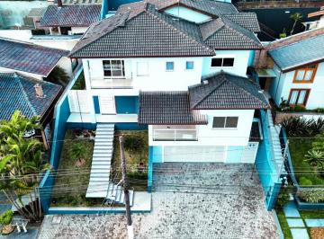 Casa · 396m² · 3 Quartos · 2 Vagas · Casa em condomínio para venda com 3 quartos, sendo 1 suíte , 396m²