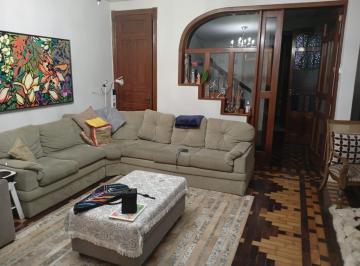 Casa · 170m² · 5 Quartos · 1 Vaga · Casa com 5 quartos , 7 banheiros e pátio!