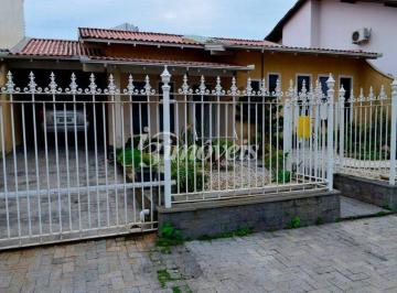 Casa · 300m² · 3 Quartos · 2 Vagas · Casa com 3 quartos à Venda, Dom Bosco - Itajaí