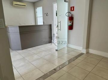 Comercial · 220m² · 4 Quartos · 1 Vaga · Oportunidade - Casa Comercial - Parque Industrial  - 185m²