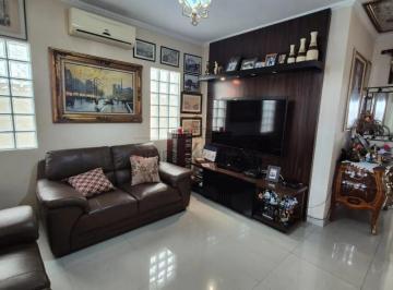 Casa · 176m² · 4 Quartos · 2 Vagas · Oportunidade - Casa em Condomínio - Residencial Elegance - Santa Maria - 4 Dormitórios -169m².
