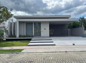 Casa · 300m² · 3 Quartos · 4 Vagas · Casa térrea para venda de 300m² | 03 dormitórios, sendo 03 suítes e 04 vagas de garagem | Condomínio