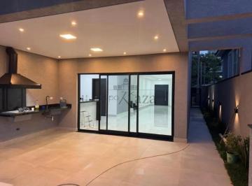 Casa · 280m² · 3 Quartos · 2 Vagas · Casa em Condomínio - Santana de Parnaíba - 3 Suítes - 280m².