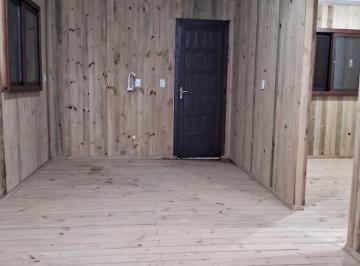 Casa · 42m² · 2 Quartos · Casa para aluguel - em Praia Ribeiro