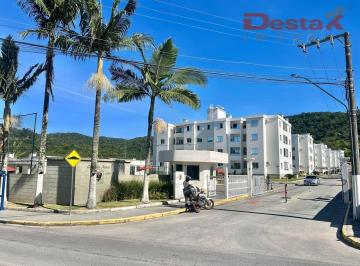 Apartamento · 60m² · 2 Quartos · Apartamento em Fundos - Biguaçu