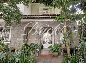 Casa · 15m² · 6 Quartos · 4 Vagas · CASA VENDA NA ACLIMAÇÃO COM 6 QUARTOS - PISCINA E CHURRASQUEIRA