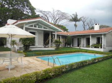 Casa · 263m² · 3 Quartos · 4 Vagas · Térrea - Piscina, Varanda, Churrasqueira e Jardim