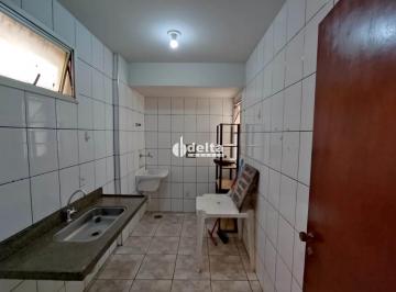 Apartamento · 68m² · 2 Quartos · 1 Vaga · Apartamento com 2 quartos disponível para locação no bairro Santa Mônica em Uberlândia-MG