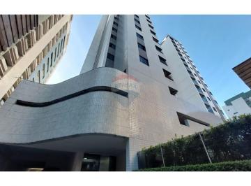 Apartamento · 81m² · 3 Quartos · 1 Vaga · Apartamento no Espinheiro 81m², 3 quartos, 3 banheiros, área lazer, piscina, parque, 1 vaga garagem.