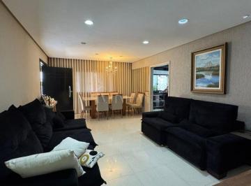 Casa de 3 quartos, Vicente Pires · Rua 3 Vicente Pires | Condomínio Fechado | Lote 400m² | Área Verde | 2 Suítes