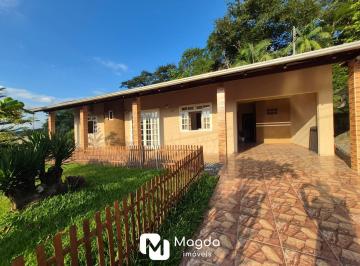 Casa · 120m² · 3 Quartos · 2 Vagas · Casa com 3 dormitórios, 1 suíte à venda, 200m² por R$ 690.000,00 - Velha Central - Blumenau/SC