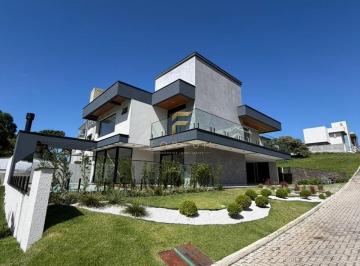 Casa · 296m² · 4 Quartos · 4 Vagas · Casa alto padrão, em condomínio fechado, apenas 100 metros da praia dos Ingleses, R$3.254.157,34