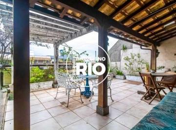 Apartamento · 256m² · 5 Quartos · 2 Vagas · Cobertura duplex no Recreio dos Bandeirantes à venda