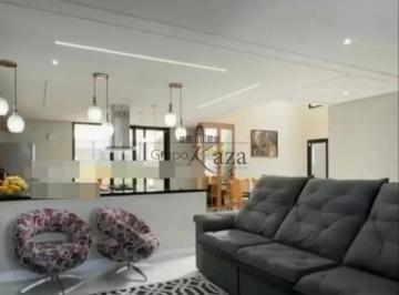 Casa · 328m² · 3 Quartos · 4 Vagas · Casa em Condomínio - Aldeia da Serra - 3 Suítes - 270m².