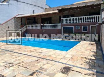 Casa · 339m² · 4 Quartos · 2 Vagas · Casa no Jardim Guanabara com vista para a Baía de Guanabara