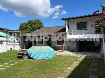 Casa · 272m² · 4 Quartos · 3 Vagas · Casa com Quintal em Itaipu