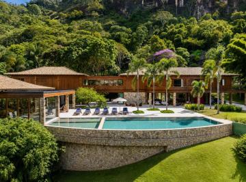 Casa · 2000m² · 8 Quartos · 4 Vagas · Casa com 8 quartos em Itaipava, Petrópolis