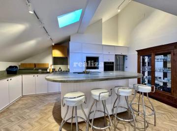 Apartamento · 103m² · 1 Vaga · APARTAMENTO AMPLO COM 2 SUÍTES