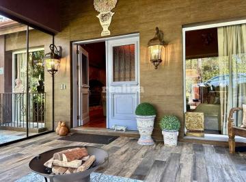 Casa · 320m² · 2 Vagas · CASA DE LUXO NO RESERVA DA SERRA