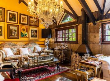 Casa · 179m² · 1 Vaga · CASA 03 QUARTOS CENTRO DE GRAMADO