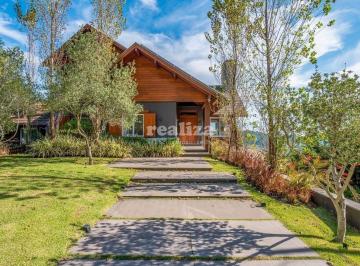 Casa · 622m² · 2 Vagas · CASA COM 5 SUÍTES EM GRAMADO