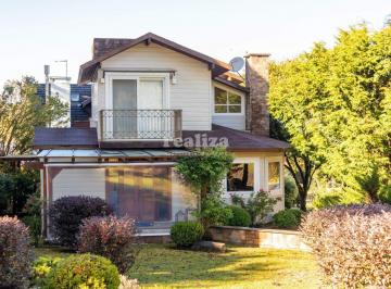 Casa · 111m² · 2 Vagas · CASA 2 DORMITÓRIOS EM CONDOMÍNIO