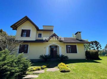 Casa · 217m² · 1 Vaga · CASA COM 03 SUÍTES EM GRAMADO