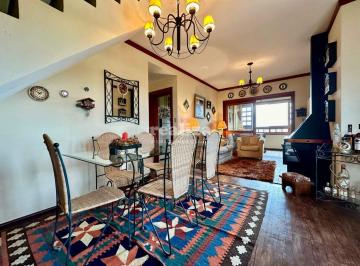 Apartamento · 142m² · 1 Vaga · APARTAMENTO NO CENTRO DE GRAMADO