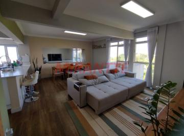 f6451c6622518a3c78edeb4dc8569789.jpg · Apartamento de 120m² com 3 quartos