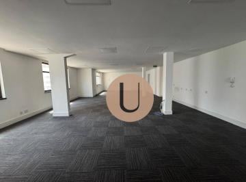 03bd6461e8879ed0b13fb180cfe507bfde5ad5c0 · Avenida Paulista, um por andar, perto do Metro, Andar inteiro, alto, com área construída de 389,00 m