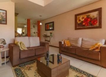 Casa · 128m² · 2 Quartos · Sobrado à venda na Vila Nova, Porto Alegre