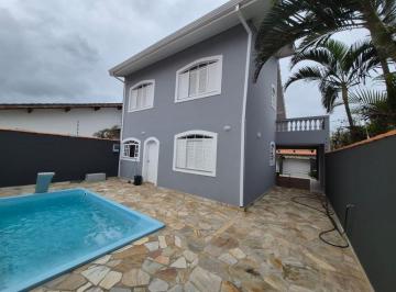 Casa de 3 quartos, Peruíbe · Casa para Venda, Peruíbe / SP. Possui piscina, 03 dormitórios e edicula