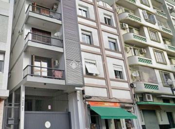 Apartamento · 45m² · 1 Quarto · Andradas: Viva entre o Charme do Centro e o Pôr do Sol da Orla!