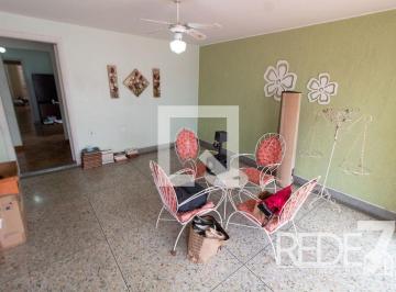 Casa · 300m² · 3 Quartos · 3 Vagas · CASA RESIDENTIAL em Campinas - São Paulo, Cambuí