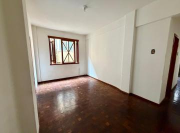 Apartamento · 89m² · 2 Quartos · Apartamento 2 dormitórios sacada com 90m2 no centro histórico.