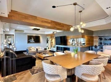 Apartamento · 218m² · 2 Quartos · 2 Vagas · Cobertura 2 dormitórios, 218m², lareira, teto retrátil, Centro em Novo Hamburgo