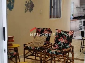 Casa · 80m² · 4 Quartos · 2 Vagas · Casa em  Rua Ana Parreira - Shopping Park - Uberlândia/MG