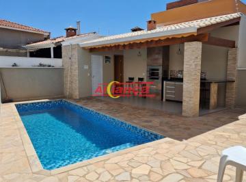 Casa · 101m² · 3 Quartos · 2 Vagas · Casa com 3 dormitórios e piscina aquecida em Atibaia