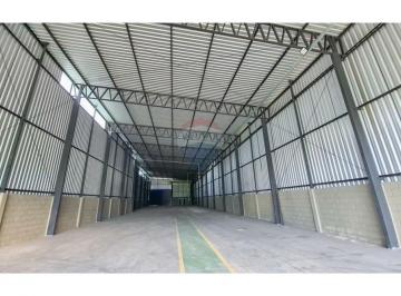 Comercial · 1100m² · 5 Vagas · Galpão amplo com 1100m2, pé direito de 8,5m e escritório completo na Deusdedith Salgado