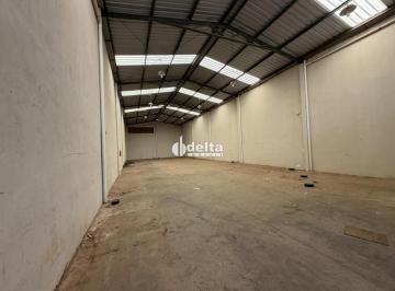 Comercial · 400m² · 4 Vagas · Galpão disponível para para locação no bairro Tibery em Uberlândia-MG