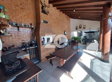 Casa · 292m² · 4 Quartos · 3 Vagas · Sobrado em Jardim Cruzeiro do Sul, Bauru/SP de 292m² 4 quartos à venda por R$ 840.000,00