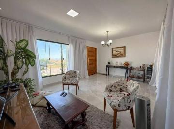 Casa · 258m² · 3 Quartos · 2 Vagas · Casa em Centro, Pinheiral/RJ de 258m² 3 quartos à venda por R$ 890.000,00