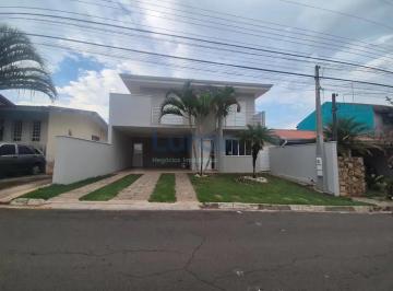 Casa · 210m² · 4 Quartos · 4 Vagas · Casa em Lenheiro, Valinhos/SP de 210m² 4 quartos para locação R$ 7.000,00/mes