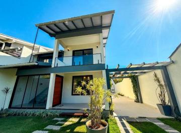 Casa · 395m² · 7 Quartos · 5 Vagas · Casa em Camboinhas, Niterói/RJ de 395m² 7 quartos para locação R$ 22.000,00/mes