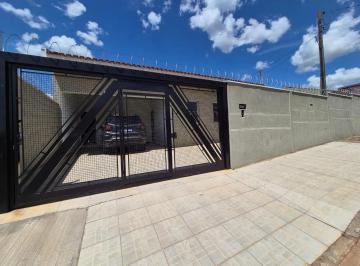 Casa · 250m² · 3 Quartos · 3 Vagas · Casa em Jardim Jequitibá, Marília/SP de 250m² 3 quartos para locação R$ 4.500,00/mes