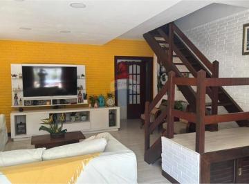 Casa · 300m² · 5 Quartos · 4 Vagas · Casa em Albuquerque, Teresópolis/RJ de 300m² 5 quartos para locação R$ 8.500,00/mes
