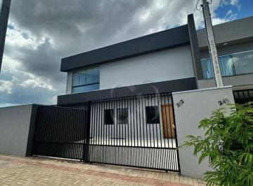 Casa · 200m² · 2 Quartos · 2 Vagas · Sobrado em Centro, Londrina/PR de 200m² 2 quartos para locação R$ 3.500,00/mes